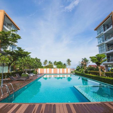 Appartamento di 50 m² con 1 camera Klong Muang Beach Esterno foto