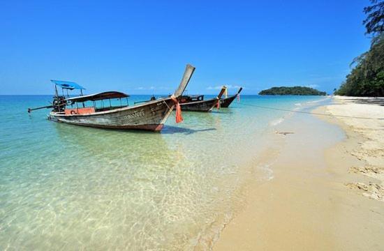 Appartamento di 50 m² con 1 camera Klong Muang Beach Esterno foto
